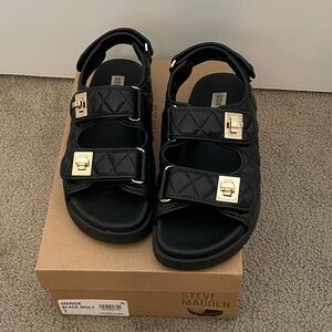 Steve Madden black Margie sandal